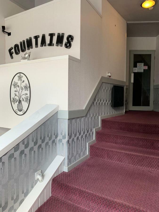 Fountains Hotel Runcorn Extérieur photo